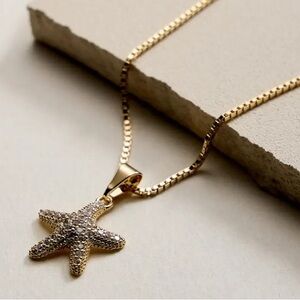Gold Starfish Pendant Necklace